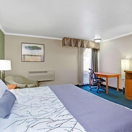 Days Inn By Wyndham San Jose Convention Center Eksteriør billede