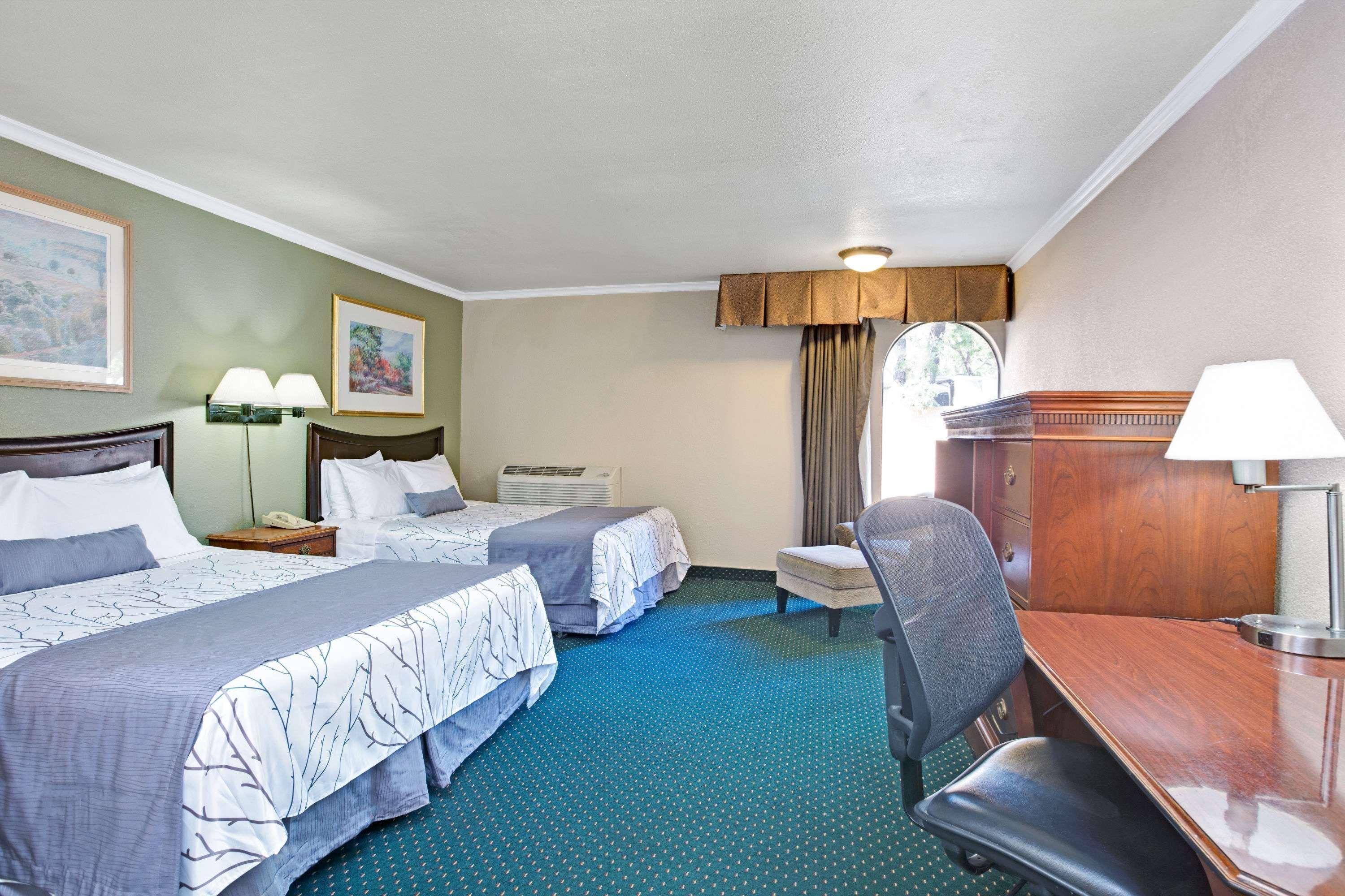 Days Inn By Wyndham San Jose Convention Center Eksteriør billede
